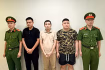 Triệu tập 3 đối tượng vụ xe cứu thương chở bệnh nhân lấy 9,5 triệu đồng