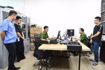 Xử lý hình sự người cài Windows và Office lậu tại Việt Nam