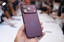 Thay đổi trong lịch trình ra mắt iPhone của Apple gây chú ý