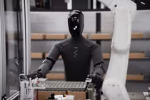 Robot Mỹ tăng tốc kỷ lục, mỗi giờ xuất xưởng 1 máy