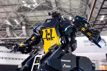 Siêu robot Gundam Archax 3 triệu USD gây sốt 