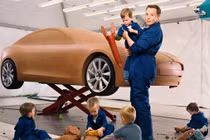 Elon Musk dạy 14 con không học ngoại ngữ vì đã có AI