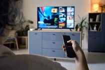Smart TV hãng nào được cập nhật lâu nhất, ít lỗi thời?