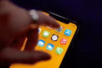 Apple cảnh báo khẩn, iPhone bị tấn công gián điệp