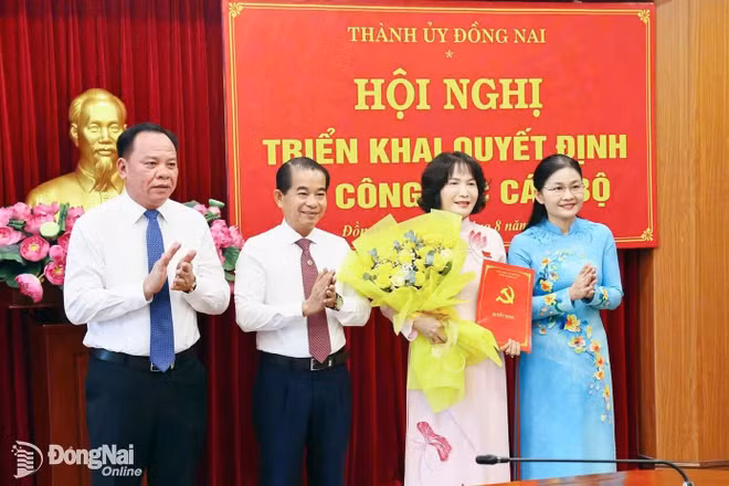 Các quyết định của Ban Bí thư về công tác cán bộ tuần qua