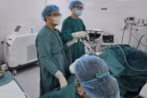 Đau hông lưng nhiều năm, phát hiện dị tật niệu quản hiếm gặp bẩm sinh