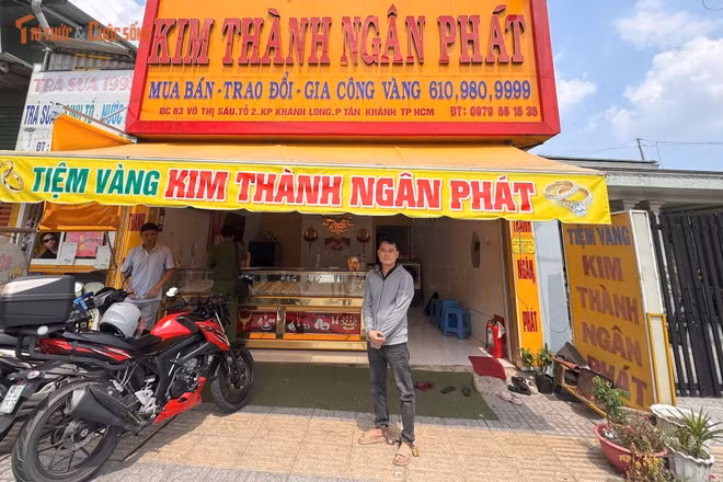Bắt nghi phạm dùng dao cướp tiệm vàng ở TP HCM sau 40 phút