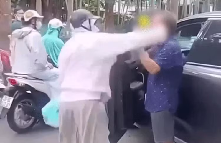 8888888.jpg