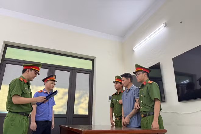 Tin báo của người dân giúp phát hiện vụ hai trẻ bị cha ruột hành hạ ở Phú Thọ