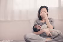 Phụ nữ sau sinh, hội chứng trầm cảm cần được thấu hiểu