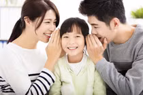 Làm thế nào để yêu thương con mà không gây áp lực, sợ hãi