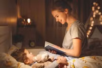 Trẻ ngủ muộn, dậy trễ ảnh hưởng thế nào đến sức khỏe?