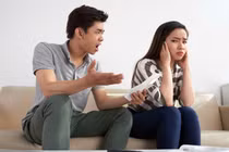 Vợ chồng đừng để mâu thuẫn vì lý do tài chính
