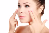 Hướng dẫn cách xóa nếp nhăn đơn giản tại nhà