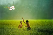 Làm sao để con có tuổi thơ đúng nghĩa?