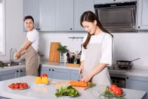 Bí quyết để chồng chịu khó làm việc nhà