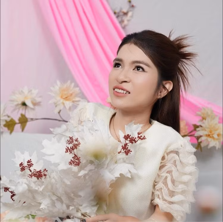 huyen2.jpg