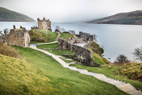 DNA hồ Loch Ness hé lộ điều gì về quái vật Nessie?