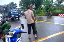 Thầy giáo thể dục sát hại nữ nhân viên thiết bị do mâu thuẫn tình ái