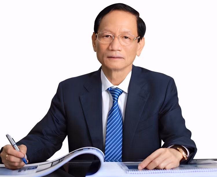 Ông Vũ Văn Tiền - Chủ tịch HĐQT, Tổng Giám đốc Tập đoàn GELEXIMCO, một trong 10 doanh nhân Việt Nam tiêu biểu năm 2022. Ông Vũ Văn Tiền - Chủ tịch HĐQT, Tổng Giám đốc Tập đoàn GELEXIMCO, một trong 10 doanh nhân Việt Nam tiêu biểu năm 2022.