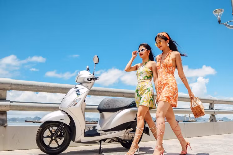 Khi kết hợp việc bảo dưỡng lốp với việc sử dụng xe ga tiết kiệm nhiên liệu như Yamaha Grande, người dùng sẽ tiết kiệm được kha khá chi phí cho xăng dầu. Khi kết hợp việc bảo dưỡng lốp với việc sử dụng xe ga tiết kiệm nhiên liệu như Yamaha Grande, người dùng sẽ tiết kiệm được kha khá chi phí cho xăng dầu.