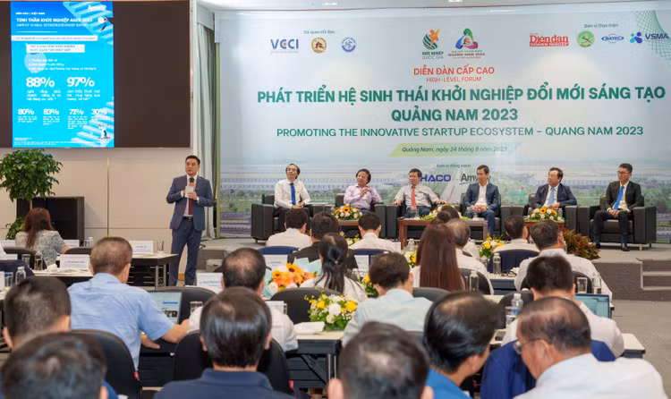 Ông Nguyễn Phương Sơn - Giám đốc Đối ngoại Amway Việt Nam chia sẻ về Báo cáo Khởi nghiệp toàn cầu năm 2023 của Tập đoàn Amway Ông Nguyễn Phương Sơn - Giám đốc Đối ngoại Amway Việt Nam chia sẻ về Báo cáo Khởi nghiệp toàn cầu năm 2023 của Tập đoàn Amway