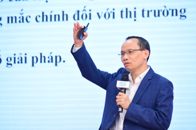 TS Cấn Văn Lực TS Cấn Văn Lực
