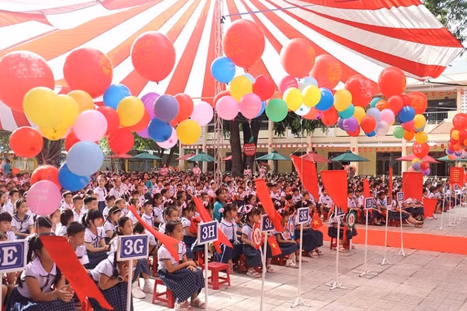 Tất cả các bậc học từ mầm non đến trung học phổ thông trên địa bàn tỉnh Quảng Ngãi đồng loạt khai giảng năm học mới 2026-2027 vào ngày 5/9.