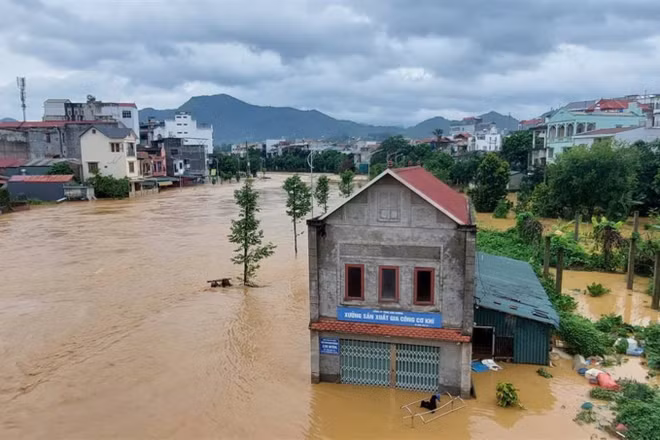 Bão số 4 di chuyển về phía Bắc Trung Quốc, ảnh hưởng khu vực Bắc Bộ