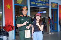 Tàu SE63 đưa đoàn A80 trở lại phương Nam sau ngày hội lớn