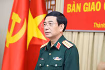 Đại tướng Phan Văn Giang chủ trì lễ bàn giao chức vụ Tư lệnh Quân khu 7