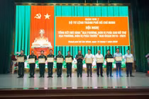 Thiếu tướng Nguyễn Thành Trung, Chính ủy Bộ Tư lệnh TP HCM phát biểu tại hội nghị.