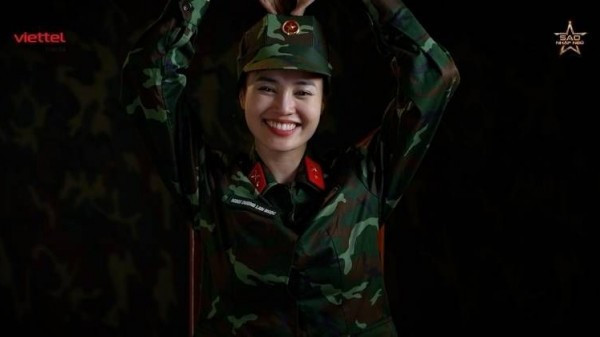 Sao Nhập Ngũ 2025 tập 3: Khoảnh khắc chia tay đầy cảm xúc của Ninh Dương Lan Ngọc