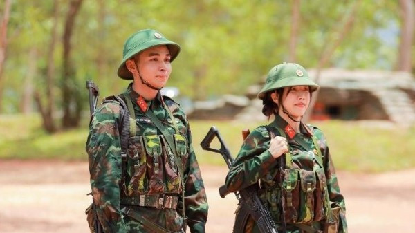 Jun Phạm bất ngờ tái xuất cùng Trang Pháp, mang năng lượng bùng nổ sau giây phút xúc động ở Sao Nhập Ngũ 2025