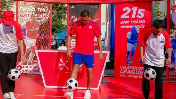 Tiến Linh, Neko Lê và loạt sao Việt cùng gia đình check in tại sự kiện OMO Pháo đài lấm bẩn