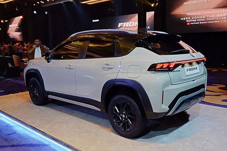 Suzuki Fronx Chính Thức Đến Việt Nam Tháng 9/2025, Đấu Toyota Raize