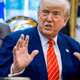Trump tuyên bố thu phí 20% qua eo Hormuz, Iran đáp trả gay gắt