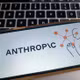 [VIDEO] Anthropic cảnh báo AI vượt tầm kiểm soát, kêu gọi tạm dừng toàn cầu