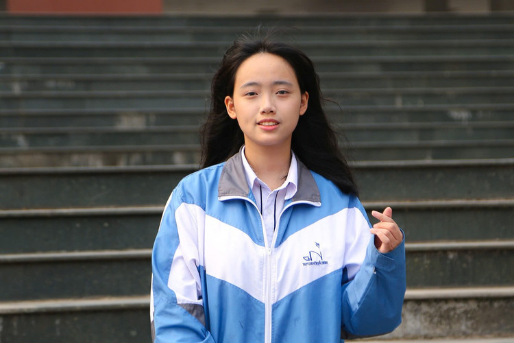truong-thanh-xuan-buoc-ngoat-tro-thanh-nu-sinh-duy-nhat-doi-tuyen-imo.jpg
