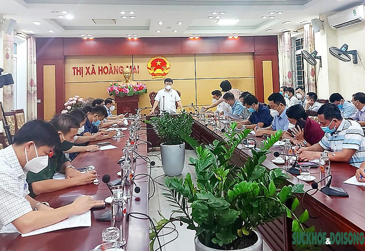 Vi phạm quy định phòng chống dịch, kỷ luật cán bộ phường, đóng cửa bệnh viện - Ảnh 1.