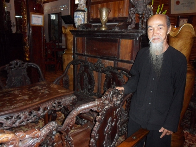 Người dân Long Sơn rất tự hào về những tập tục lạ kỳ của quê mình.