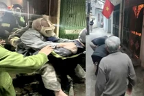 Giải cứu cụ ông 78 tuổi trong vụ cháy nhà 5 tầng tại Hà Nội