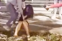 Vụ nữ nhân viên ngân hàng bị đánh ghen: Vấn đề pháp lý cần lưu tâm