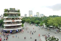 Hà Nội thí điểm hạn chế ô tô trên 16 chỗ vào phố cổ