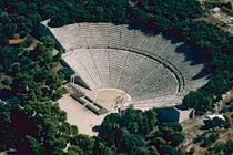 Choáng ngợp nhà hát có sức chứa 14.000 khán giả của người Hy Lạp cổ