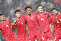 SHB thuê máy bay đưa cổ động viên sang Thái Lan tiếp lửa 