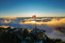  Chinh phục đỉnh Fansipan như “xé túi mù” với phóng viên National Geographic