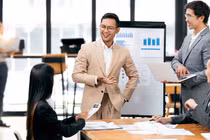 Doanh nghiệp có tầm, người lao động yên tâm cùng dịch vụ chi trả