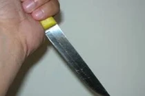 Can ngăn đánh nhau, thiếu tá công an ở Hà Nội bị đâm trọng thương 