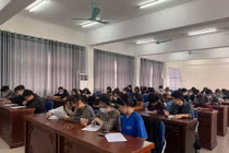 Huế: Tập huấn kỹ năng phòng, chống HIV/AIDS cho cán bộ Đoàn trường